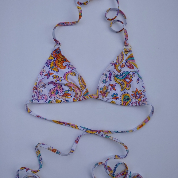 Blackbough Rio Paisley Swimsuit Set Chloe Wrap Bikini & Moderate Bottoms Medium - Picture 7 of 16